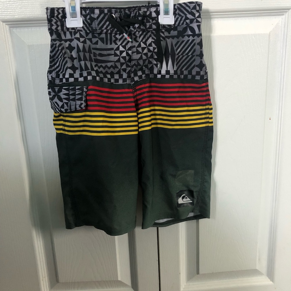 Boys Quiksilver boardshorts